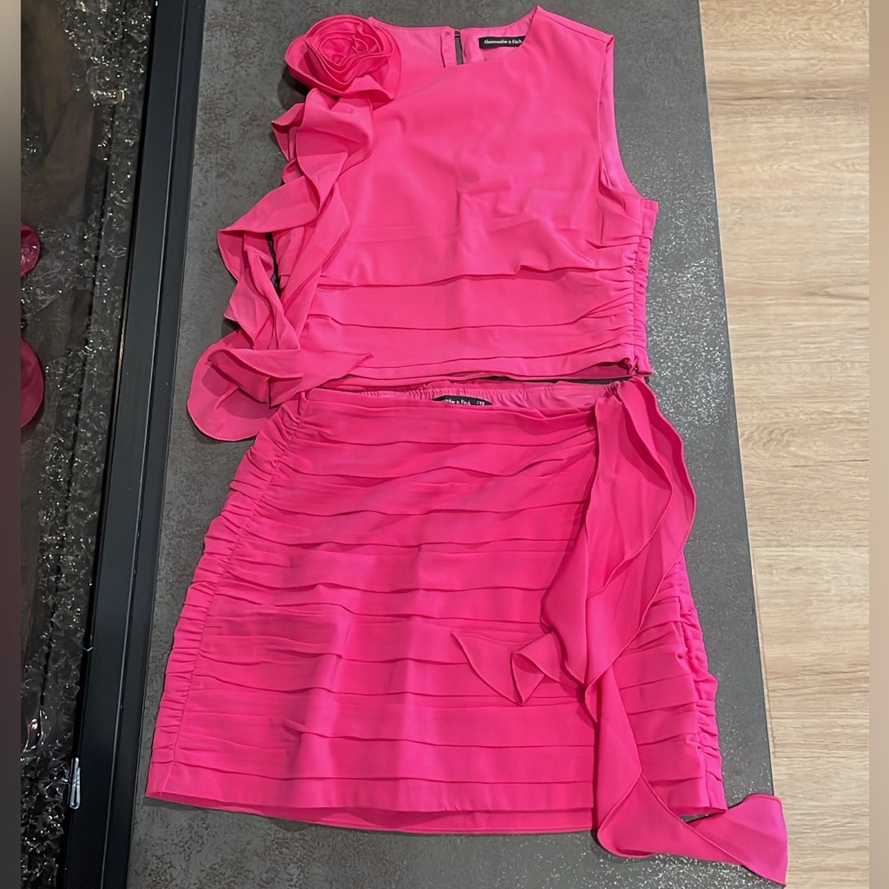 Rosette Ruffle Set Top and matching skort xxs pink